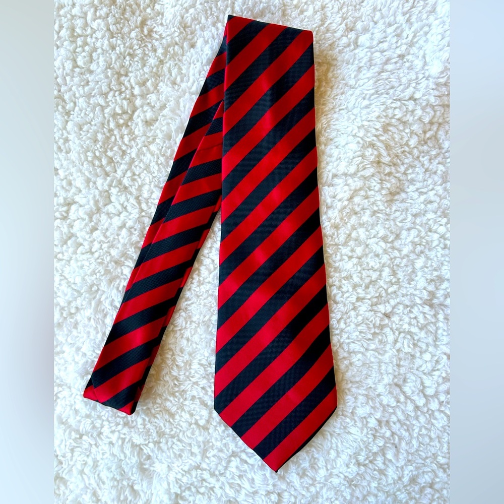 Kailong silk men’s neck tie red black graduation Georgia Louisville